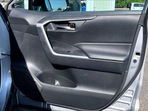 Used 2024 Toyota RAV4 XLE FWD image 29