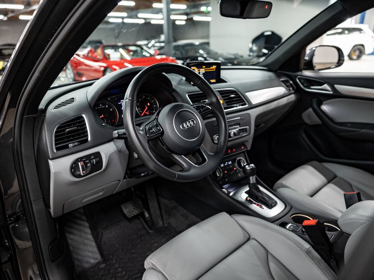 Used 2018 Audi Q3 2.0T Premium w/ Convenience Package AWD/4WD image 7