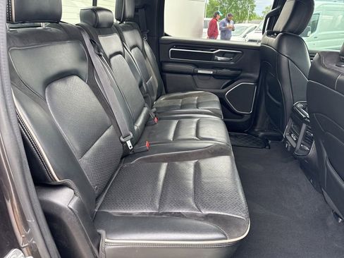 Used 2019 RAM 1500 Laramie AWD/4WD image 15