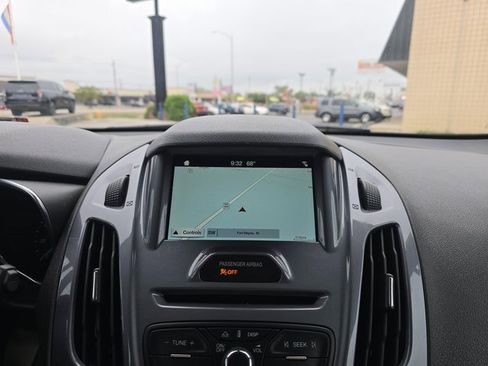 Used 2018 Ford Transit Connect Titanium image 16