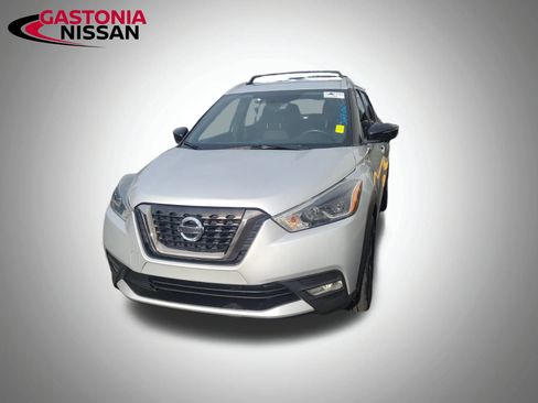 Used 2019 Nissan Kicks SR w/ Interior Electronics Package image 18