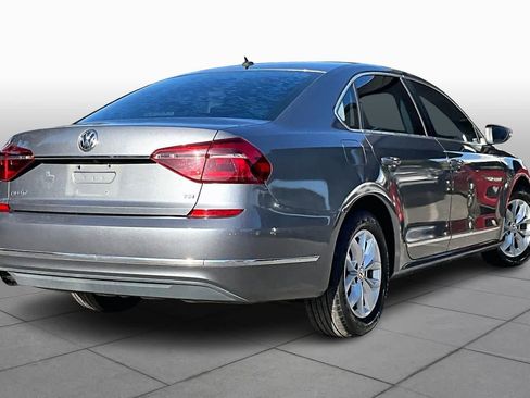 Used 2017 Volkswagen Passat 1.8T S image 13