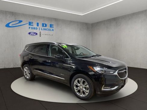 Used 2019 Buick Enclave Avenir w/ Avenir Technology Package image 1
