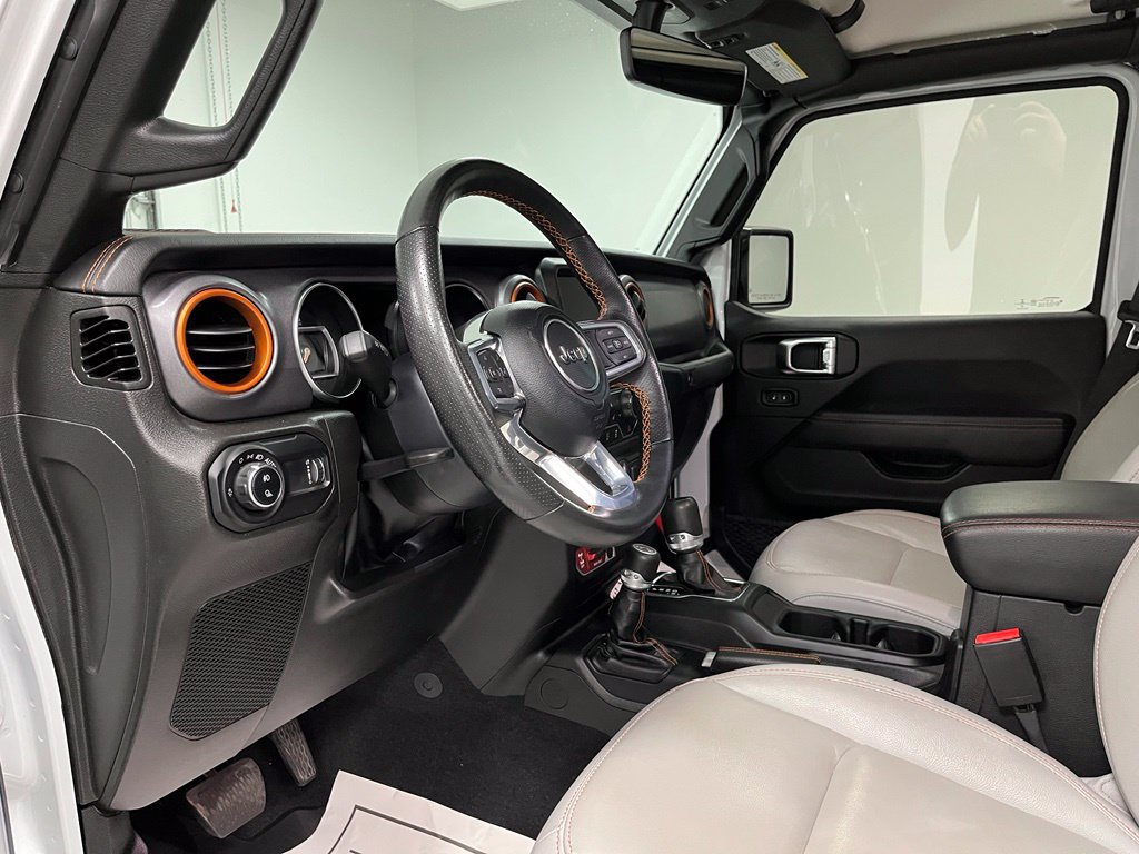 Used 2023 Jeep Gladiator Mojave w/ Cold Weather Group AWD/4WD image 22