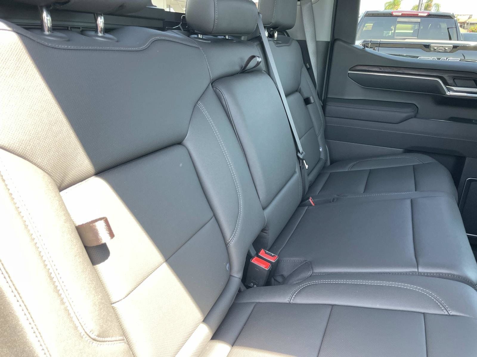 New 2026 GMC Sierra 1500 SLT w/ SLT Premium Plus Package AWD/4WD image 25