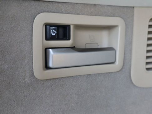 Used 2011 Nissan Murano SL w/ Navigation Pkg image 16