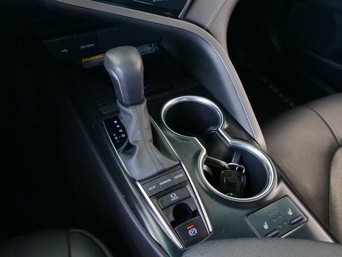 Used 2020 Toyota Camry XSE image 23