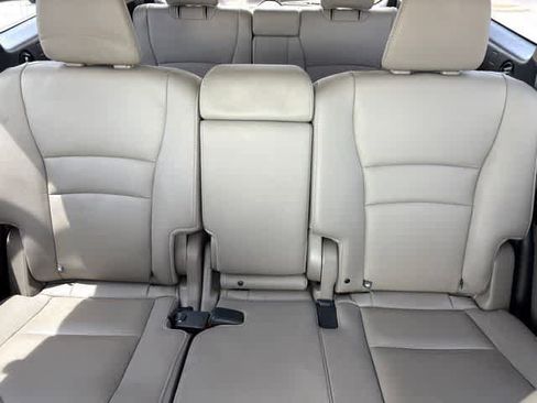 Used 2017 Honda Pilot EX-L image 25