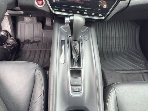 Used 2017 Honda HR-V EX-L image 19