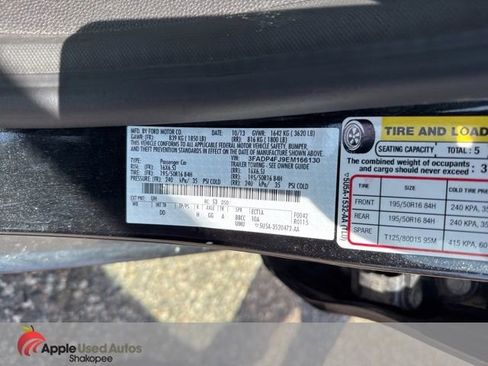 Used 2014 Ford Fiesta Titanium FWD image 11