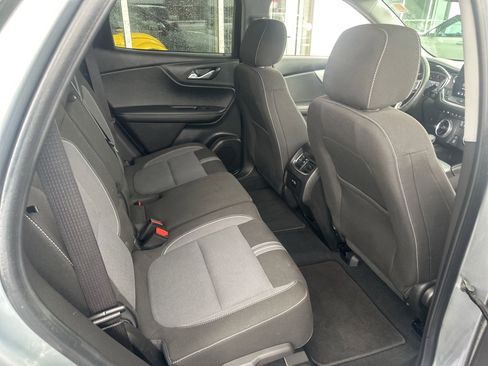 Used 2025 Chevrolet Blazer LT FWD image 10