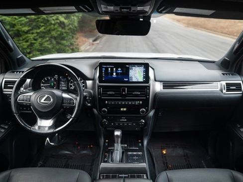 Used 2023 Lexus GX 460 Premium image 21