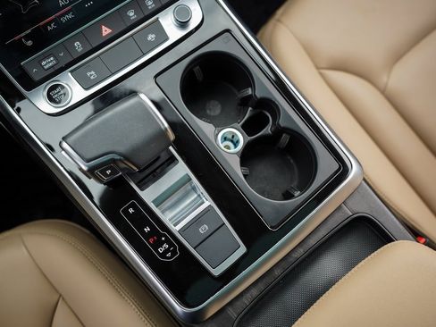 Used 2023 Audi Q8 Premium w/ Convenience Package image 34