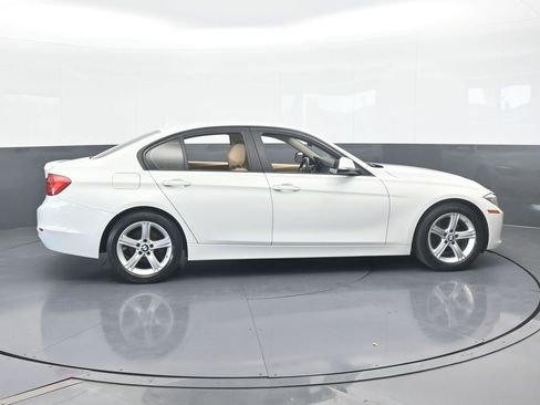 Used 2014 BMW 320i Sedan image 7