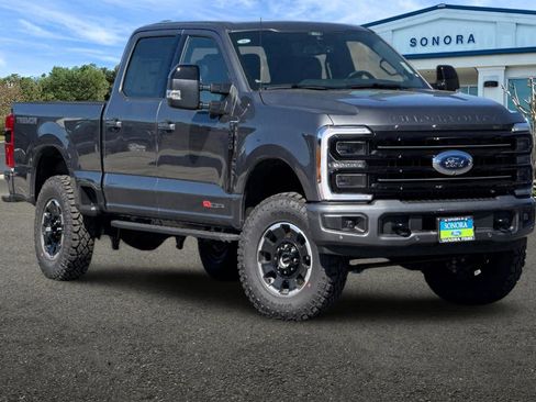New 2026 Ford F350 Platinum w/ Tremor Off-Road Package image 2