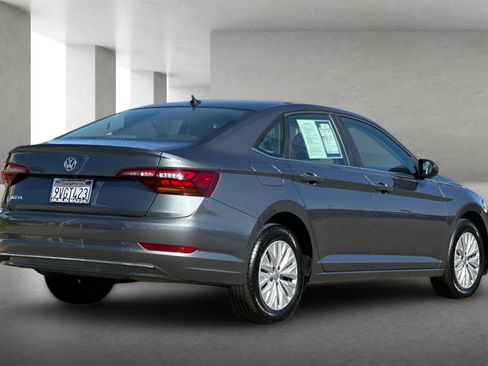 Used 2019 Volkswagen Jetta S image 4