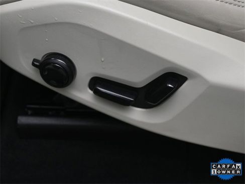 Used 2022 Volvo XC60 B6 Inscription w/ Advanced Package image 20