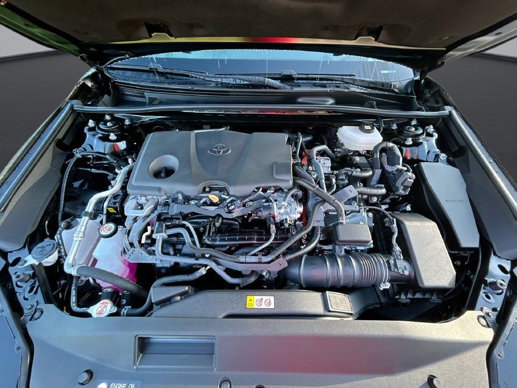 Used 2025 Toyota Camry SE FWD image 33