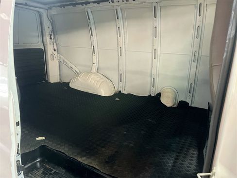 Used 2024 Chevrolet Express 2500 w/ Driver Convenience Package image 23