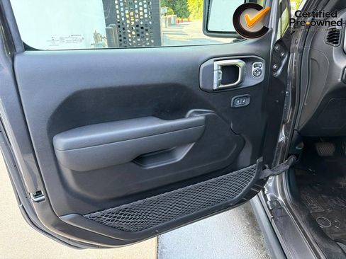 Used 2023 Jeep Wrangler Unlimited Sport AWD/4WD image 38