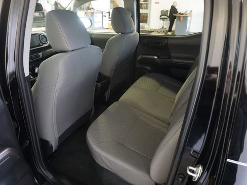 Certified 2023 Toyota Tacoma SR5 AWD/4WD image 20