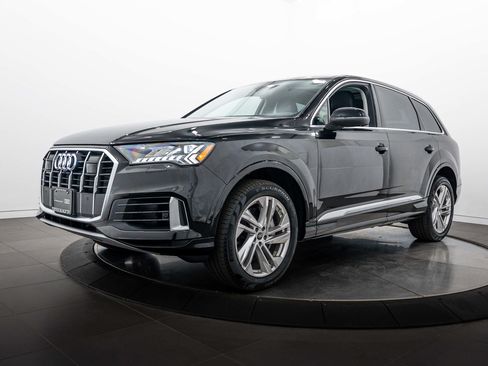 Certified 2023 Audi Q7 3.0T Premium w/ Convenience Package AWD/4WD image 7