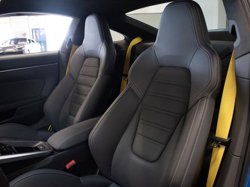 Used 2021 Porsche 911 Turbo S image 4