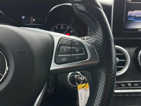 Used 2018 Mercedes-Benz GLC 300 300 image 21