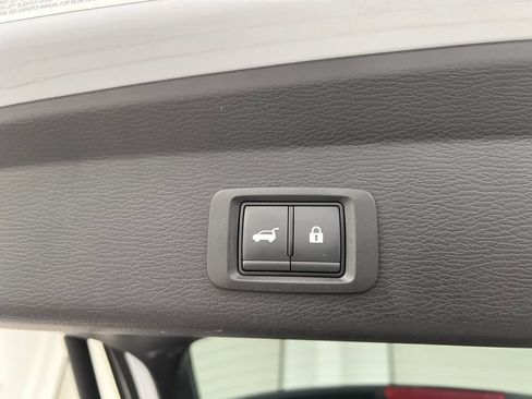 Used 2024 Mitsubishi Outlander SE AWD/4WD image 48