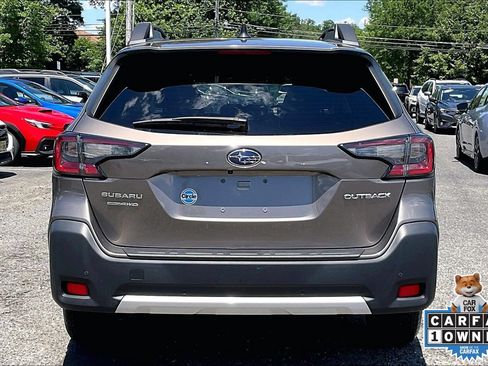 Certified 2024 Subaru Outback Limited AWD/4WD image 4