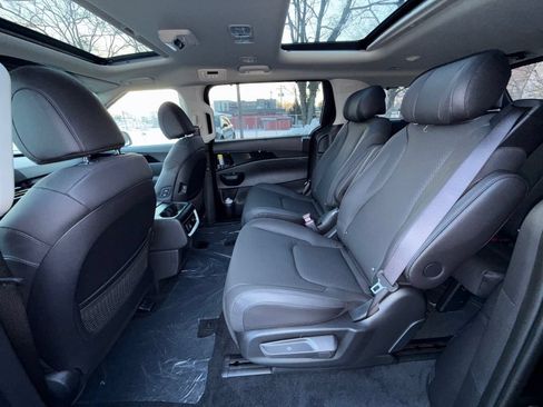 New 2026 Kia Carnival SX Prestige FWD image 27