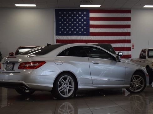 Used 2011 Mercedes-Benz E 550 Coupe image 23