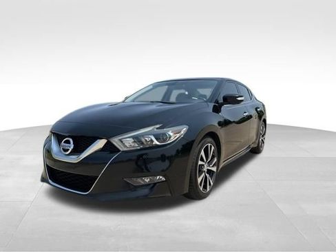 Used 2016 Nissan Maxima Platinum w/ Interior Lighting Package FWD image 7