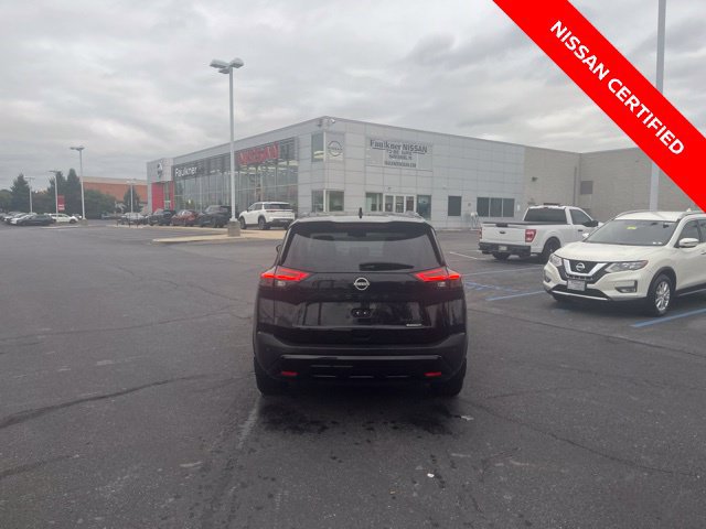 Certified 2023 Nissan Rogue SV w/ SV Premium B Package AWD/4WD image 7