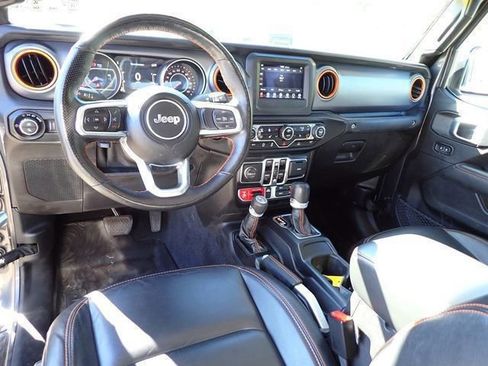 Certified 2021 Jeep Gladiator Mojave w/ LED Lighting Group AWD/4WD image 18