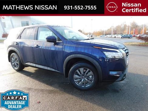 Certified 2022 Nissan Pathfinder S FWD image 1