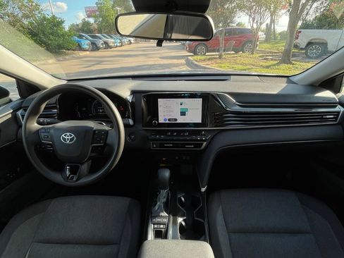 Used 2025 Toyota Camry LE FWD image 12