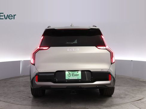 Used 2024 Kia EV9 GT-Line AWD/4WD image 15