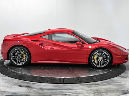 Used 2017 Ferrari 488 GTB RWD image 25