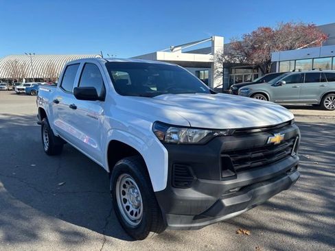 Used 2023 Chevrolet Colorado W/T image 3