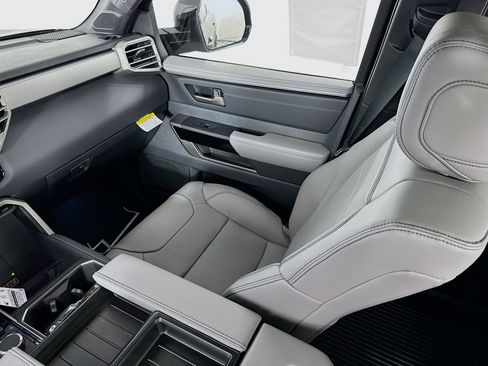 New 2026 Toyota Tundra Limited AWD/4WD image 23