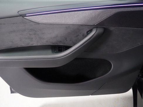 Used 2026 Tesla Model Y Long Range RWD image 66