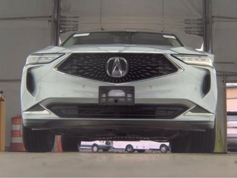 Used 2023 Acura MDX SH-AWD w/ Technology Package image 3
