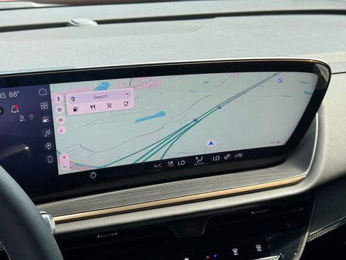 New 2025 Buick Envision Avenir image 4