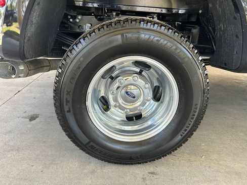 Used 2026 Ford F350 Lariat AWD/4WD image 24