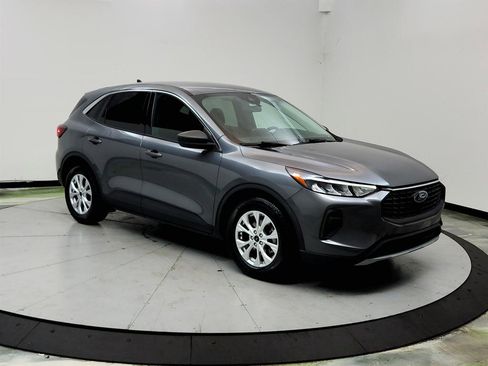 Used 2023 Ford Escape Active FWD image 3