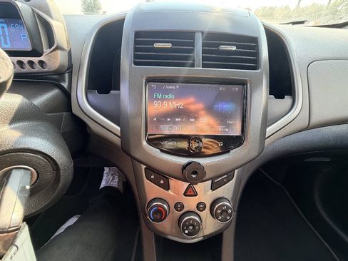 Used 2016 Chevrolet Sonic LT w/ Fun and Sun Package FWD image 20