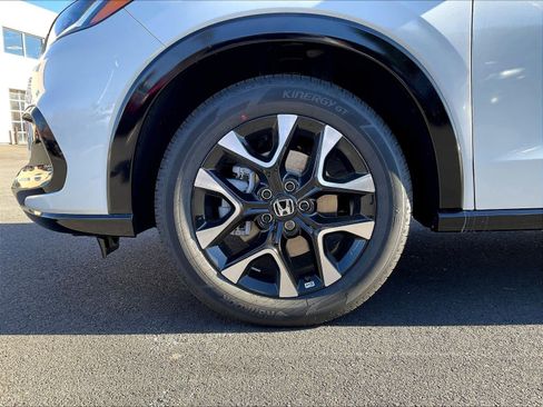 New 2026 Honda HR-V EX-L image 8