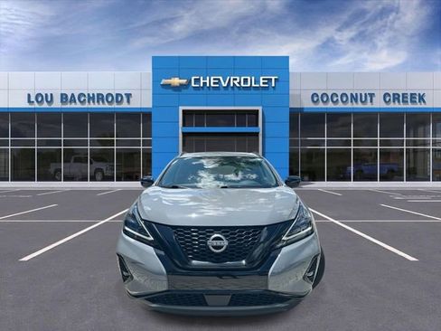 Used 2023 Nissan Murano SV w/ SV Midnight Edition Package FWD image 3