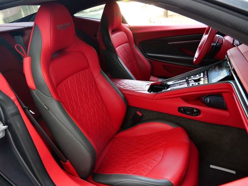 Used 2024 Aston Martin DB12 Coupe image 12